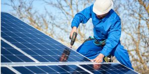 Installation Maintenance Panneaux Solaires Photovoltaïques à Noyalo